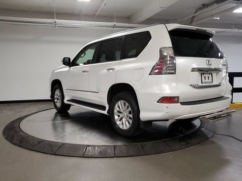 Used 2018 Lexus GX 460 Premium w/ Premium Package AWD/4WD image 5