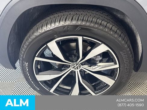 Used 2026 Volkswagen Atlas Cross Sport SEL Premium R-Line AWD/4WD image 20