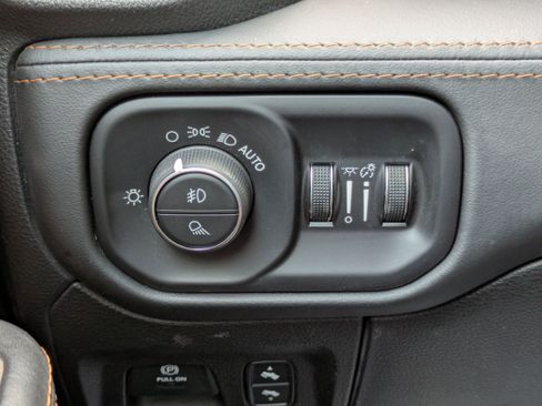 Used 2022 RAM 1500 Limited image 14