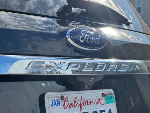 Used 2017 Ford Explorer Limited w/ Equipment Group 301A image 35