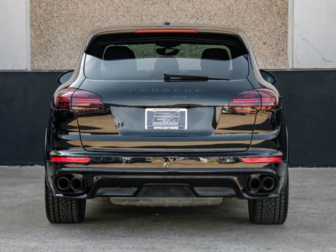 Used 2018 Porsche Cayenne GTS w/ Premium Package Plus image 9