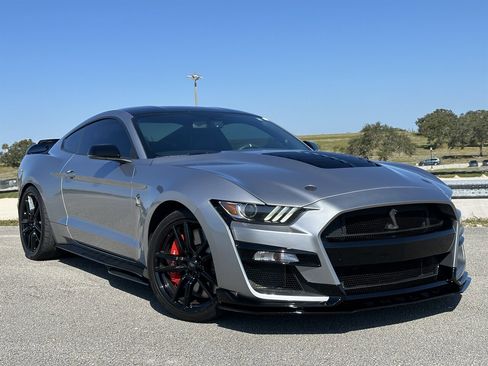 Used 2020 Ford Mustang Shelby GT500 w/ Technology Package image 23