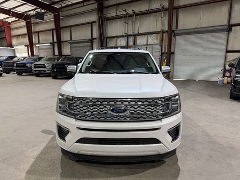 Used 2018 Ford Expedition Platinum RWD image 10