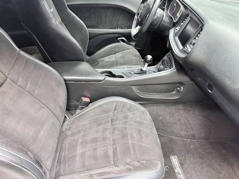 Used 2016 Dodge Challenger SRT w/ Technology Group image 12