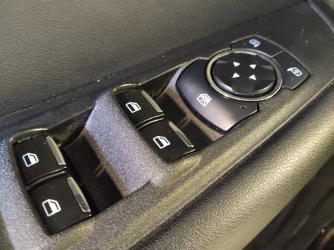 Used 2023 Ford Edge SEL image 27