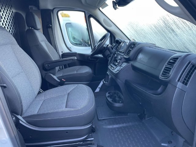 Used 2025 RAM ProMaster 2500 w/ U-Haul Equipment Group FWD image 10