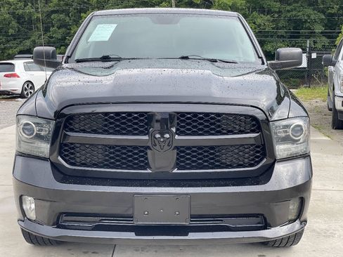Used 2015 RAM 1500 Express RWD image 2
