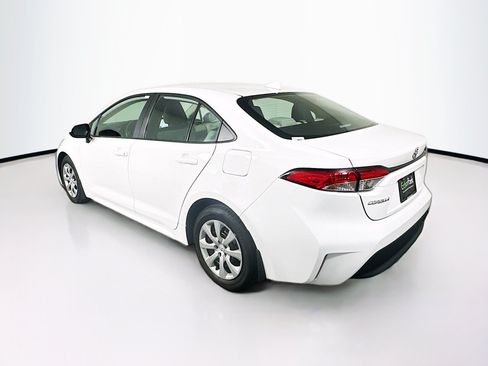 Used 2025 Toyota Corolla LE FWD image 5