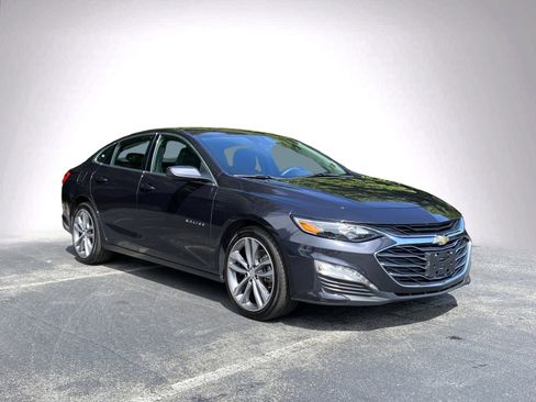 Used 2023 Chevrolet Malibu LT FWD image 2
