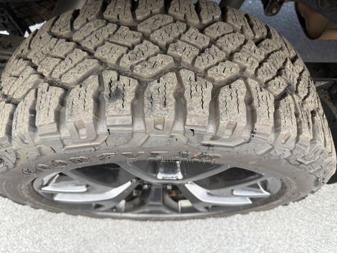 Used 2017 GMC Sierra 1500 SLT w/ SLT Premium Package image 21