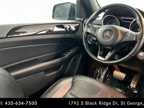 Used 2019 Mercedes-Benz GLE 400 4MATIC w/ Premium 1 Package image 11