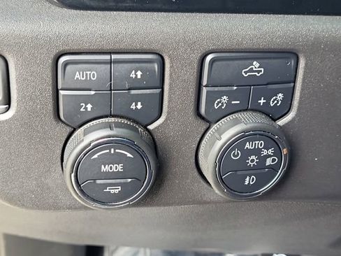 Used 2024 Chevrolet Silverado 1500 LT Trail Boss w/ Convenience Package II image 29