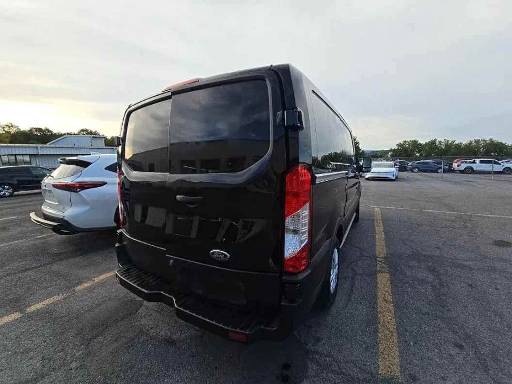 Used 2019 Ford Transit 150 130 Low Roof w/ Exterior Upgrade Package RWD image 3