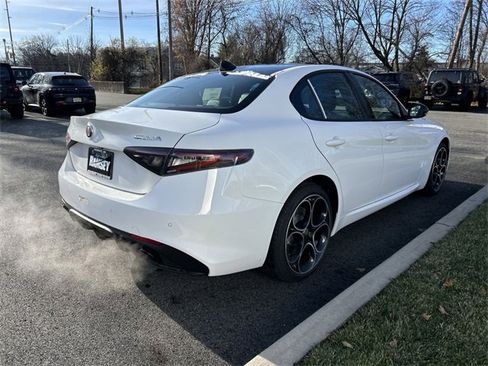 New 2025 Alfa Romeo Giulia AWD w/ Driving Assist Package image 8