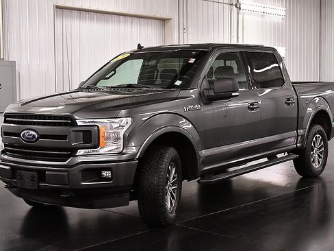 Used 2020 Ford F150 XLT w/ Equipment Group 302A Luxury image 3