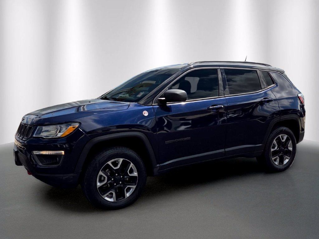 Used 2017 Jeep Compass Trailhawk w/ Navigation Group AWD/4WD image 2