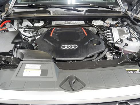 Certified 2023 Audi SQ5 Premium Plus w/ Premium Plus Package AWD/4WD image 12