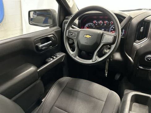 Used 2020 Chevrolet Silverado 1500 Custom w/ Custom Value Package RWD image 12