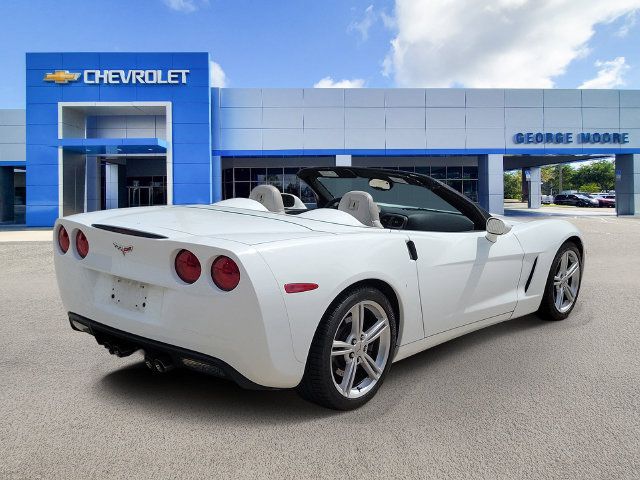 Used 2010 Chevrolet Corvette Convertible w/ Preferred Equipment Group RWD image 4