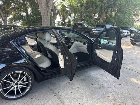 Used 2025 Genesis G70 2.5T AWD/4WD image 13