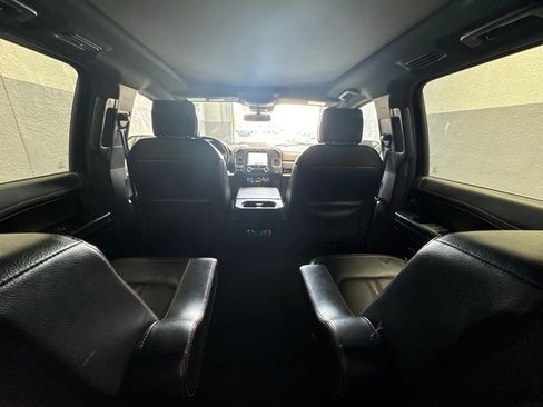 Used 2020 Ford Expedition Limited w/ Equipment Group 303A AWD/4WD image 11