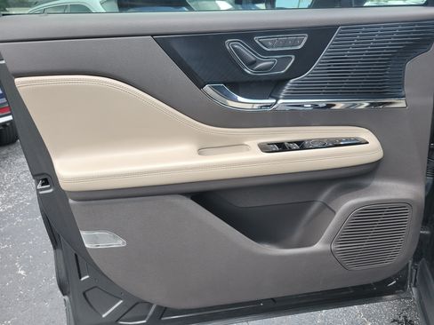 Used 2020 Lincoln Corsair FWD image 15