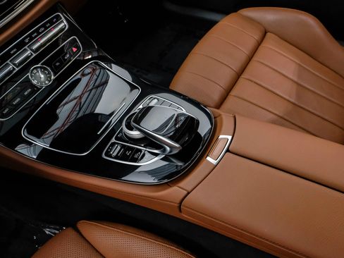 Used 2018 Mercedes-Benz E 400 Coupe image 22