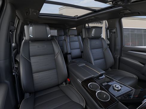 New 2026 Cadillac Escalade Luxury w/ Touring Package AWD/4WD image 16