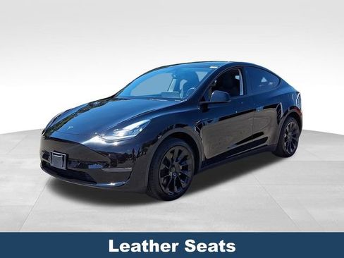 Used 2023 Tesla Model Y Long Range AWD/4WD image 4