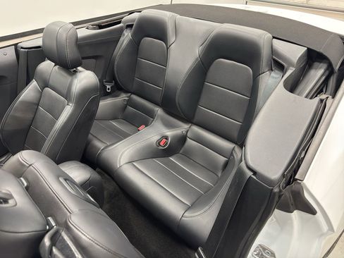 Used 2016 Ford Mustang GT Premium image 29