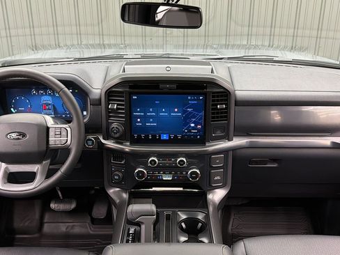 Used 2025 Ford F150 Lariat AWD/4WD image 42