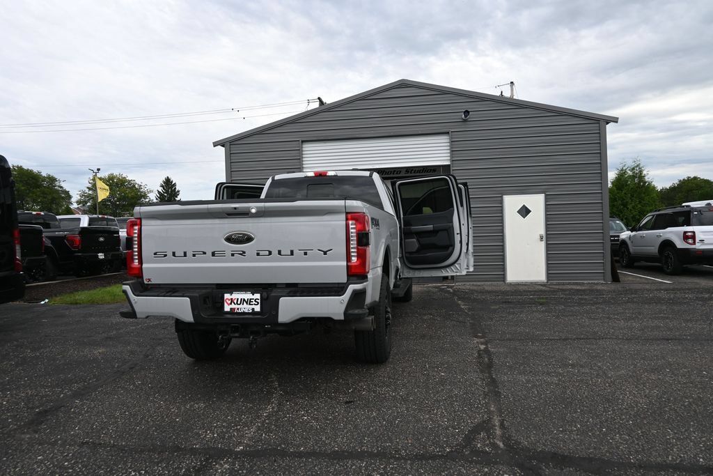 Used 2026 Ford F350 Lariat w/ Black Appearance Package AWD/4WD image 16