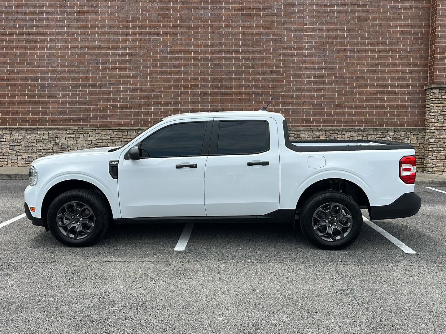 Certified 2024 Ford Maverick XLT FWD image 2
