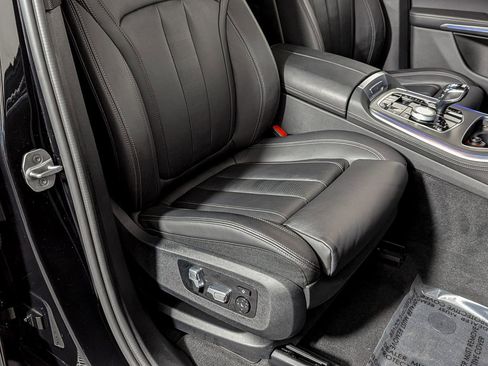 Used 2022 BMW X5 xDrive45e w/ Executive Package image 29