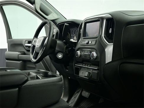 Used 2020 GMC Sierra 2500 4x4 Crew Cab w/ Convenience Package image 31