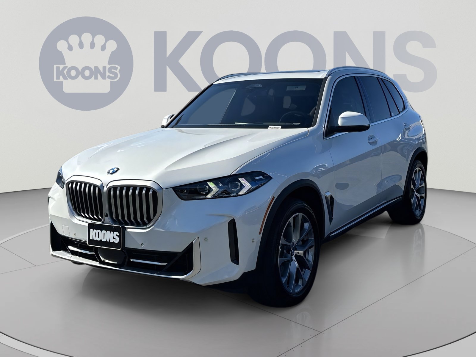 Used 2024 BMW X5 xDrive40i w/ Premium Package AWD/4WD image 1