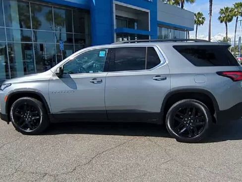 Certified 2023 Chevrolet Traverse LT FWD image 5