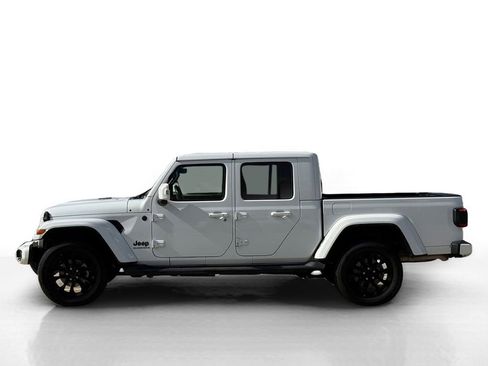 Used 2023 Jeep Gladiator Overland image 8