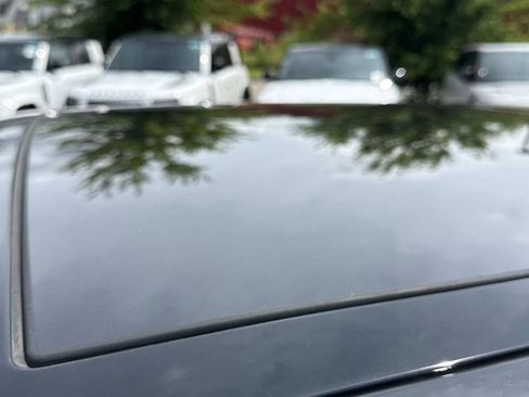 Used 2024 Land Rover Range Rover Evoque S image 32