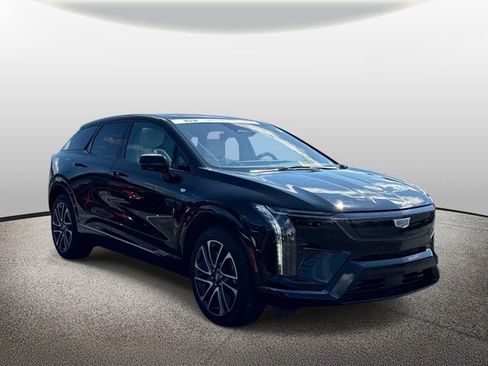 Certified 2025 Cadillac Optiq Sport 2 AWD/4WD image 22