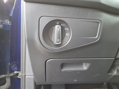 Used 2024 Volkswagen Tiguan Wolfsburg Edition image 18