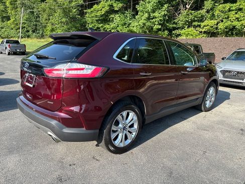 Used 2022 Ford Edge Titanium AWD/4WD image 5