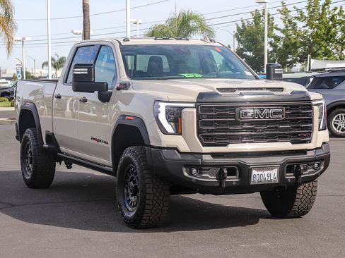 Used 2026 GMC Sierra 2500 AT4X w/ AT4X AEV Edition AWD/4WD image 3