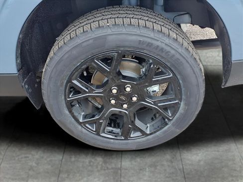 New 2025 Ford Maverick XLT w/ Black Appearance Package image 15