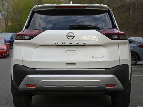 Used 2023 Nissan Rogue SL w/ SL Premium Package AWD/4WD image 6