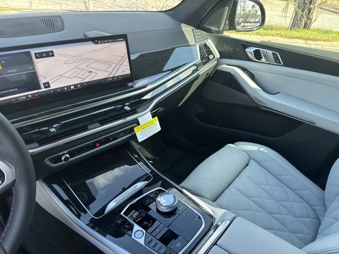 New 2026 BMW X5 M60i image 24