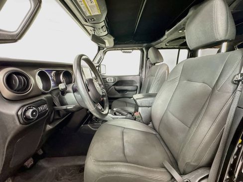 Used 2018 Jeep Wrangler Unlimited Sport S AWD/4WD image 20