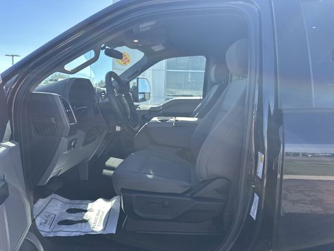 Used 2021 Ford F250 XLT w/ XLT Premium Package AWD/4WD image 5