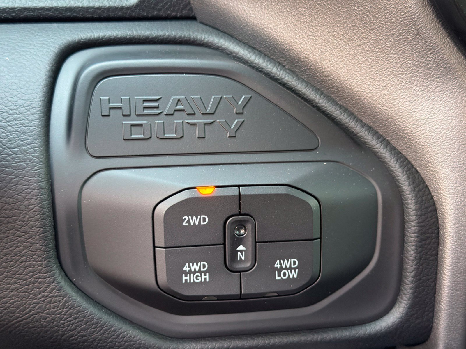 New 2027 RAM 2500 Laramie w/ Night Edition AWD/4WD image 24