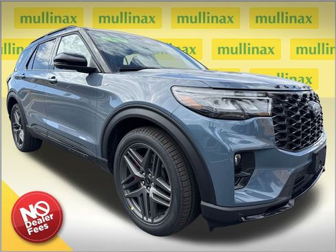 New 2026 Ford Explorer ST-Line image 1